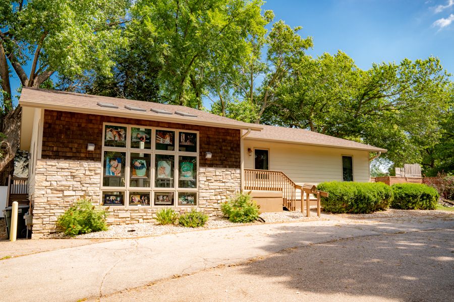 2619 S Lakeport St, Sioux City, IA 51106